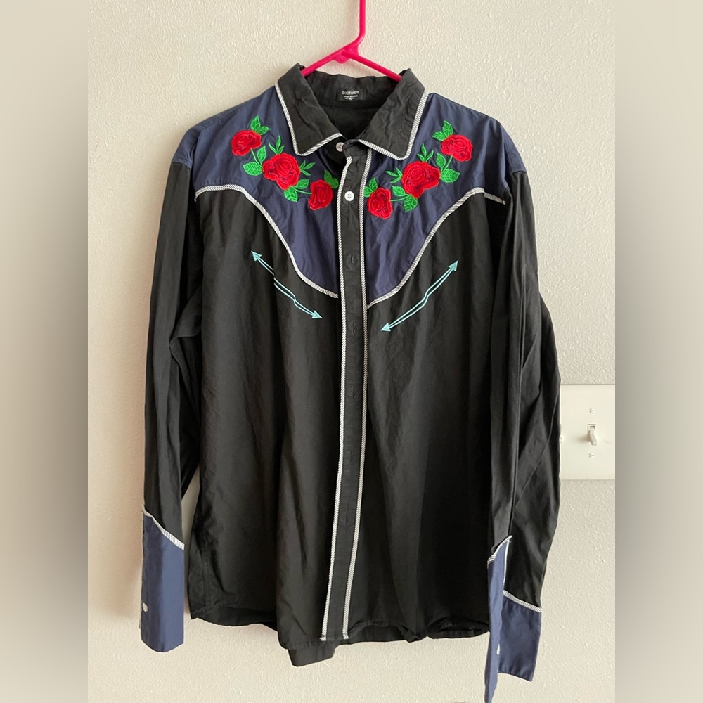 Men’s collared shirt!